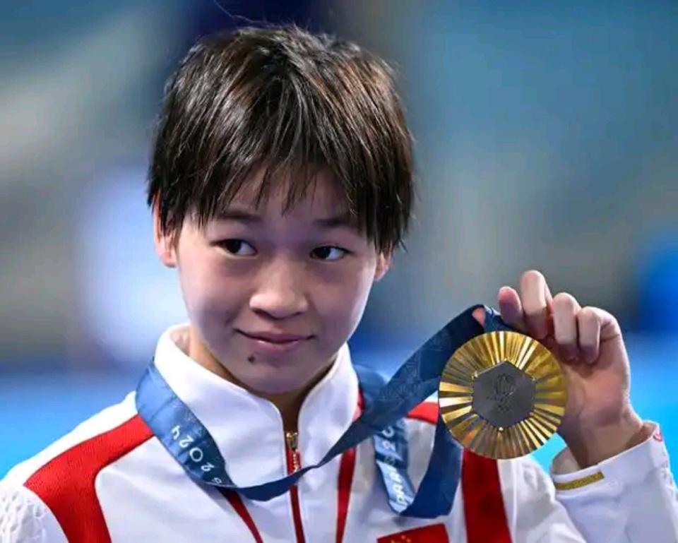 运会跳水女, 第一跳