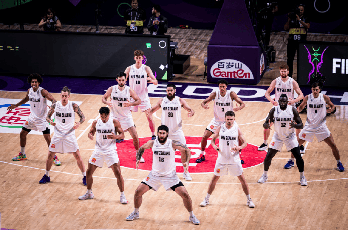 半决赛, 逆转击败黎, 西兰 半决赛, 逆转击败黎, 西兰